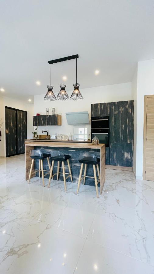 פונטיין-דה-ווקלוז Sakina Appartement En Bord De Sorgue מראה חיצוני תמונה